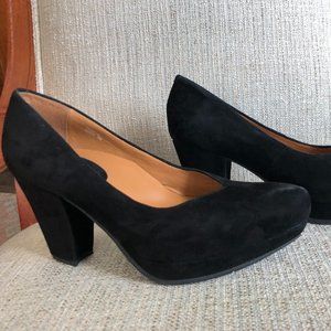 EUC/VGCU Earthies Tarnow Black suede heels 9 8.5